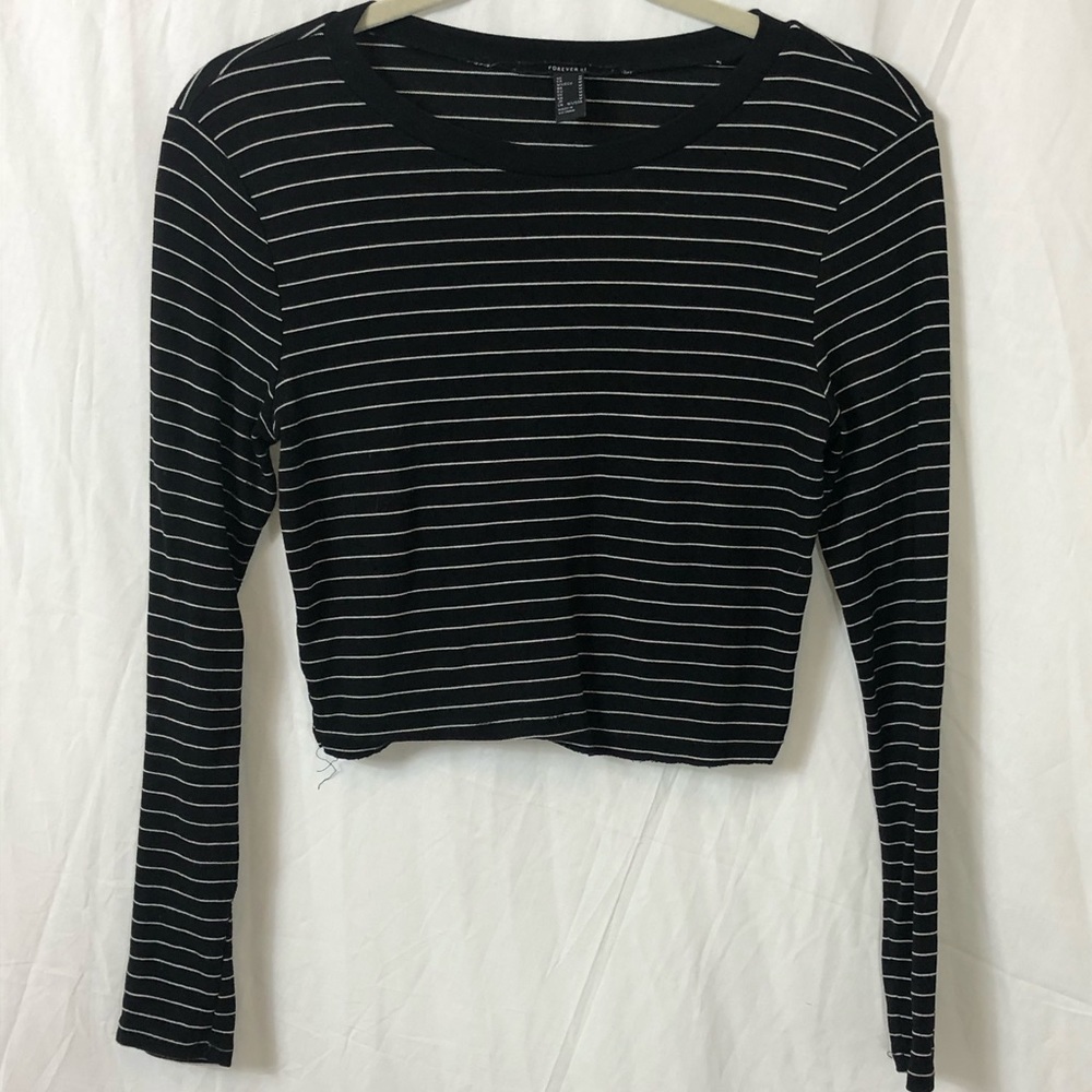 long sleeve crop top